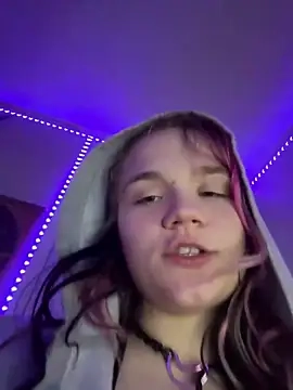 Cutiepiespanks' Webcam Show