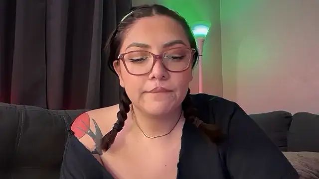 Pumpkin_bunny's Webcam Show