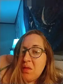 sarasmile333's Webcam Show