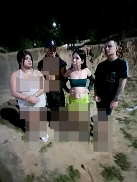 royalgirls_x's Webcam Show