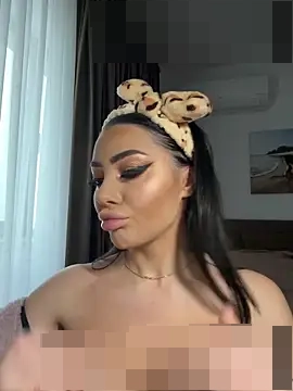 MyaSplash's Webcam Show