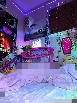 Cutiepiespanks' Webcam Show