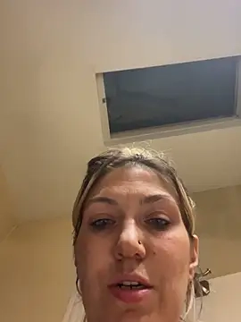 LittleMissEeve's Webcam Show