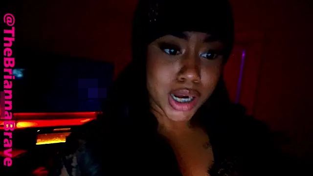 BriannaBrave's Webcam Show