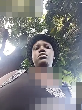 holygrail001's Webcam Show