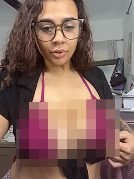 lightskinchick12's Webcam Show