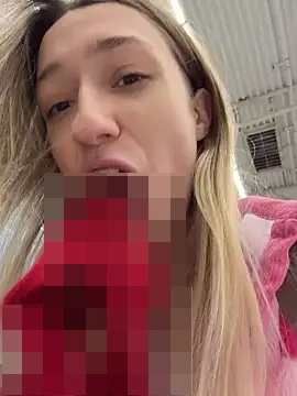 Lia__Love's Webcam Show