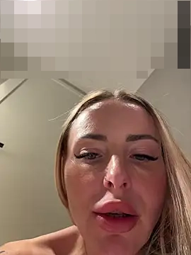 EmaSalis' Webcam Show