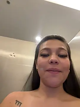 Alyshanon18's Webcam Show