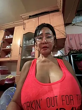 sweetieme's Webcam Show