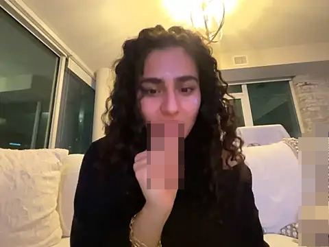 silkygemm's Webcam Show