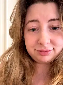 curvyflawless' Webcam Show