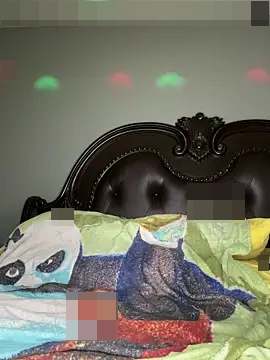 RenaThickAss' Webcam Show