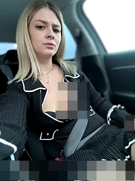 Love_Bri's Webcam Show