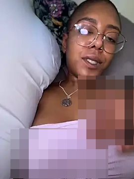 aliayourfav's Webcam Show