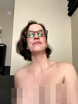 CreamedKitten's Webcam Show