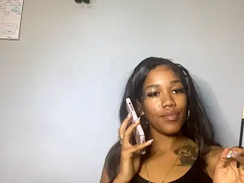 Ahlanacherae_creamz's Webcam Show