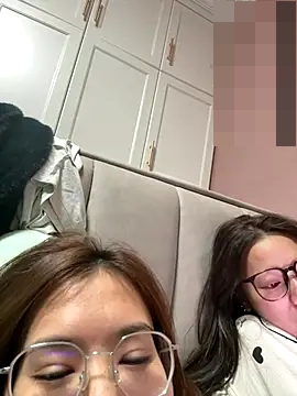 redrose520's Webcam Show