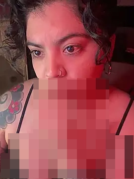 kimmiakiss22's Webcam Show