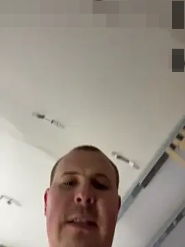 MrMrsRight's Webcam Show