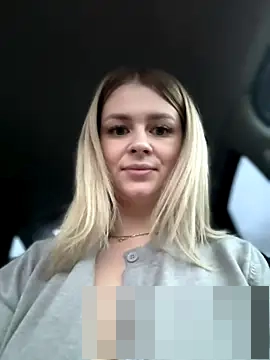 Love_Bri's Webcam Show