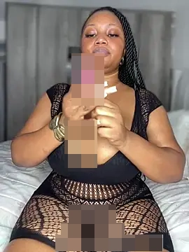 RoyalVibeXO's Webcam Show