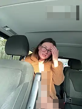 AvaFlowers6's Webcam Show