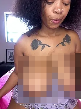 LoveBustyX's Webcam Show