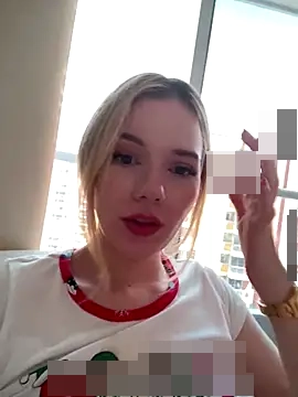 NicoleCut's Webcam Show