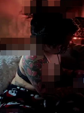 kimmiakiss22's Webcam Show