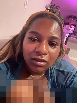 BigFineSelena's Webcam Show