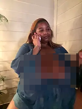 BigFineSelena's Webcam Show