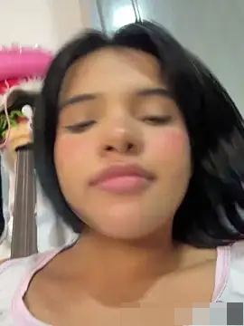 Ada_sienn's Webcam Show