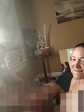 CoupleFreaks2046's Webcam Show