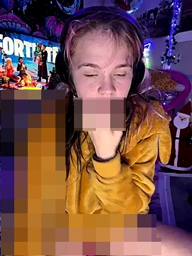 Cutiepiespanks' Webcam Show