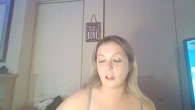 Candykissesxoxo's Webcam Show