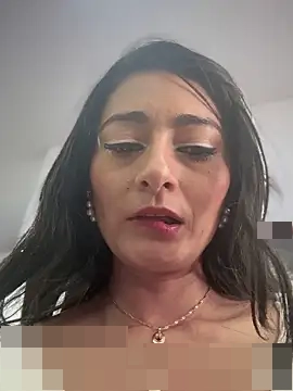 _Bella-Office1's Webcam Show