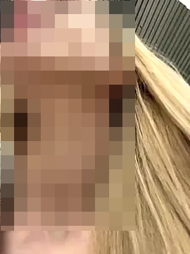 kira_mia's Webcam Show