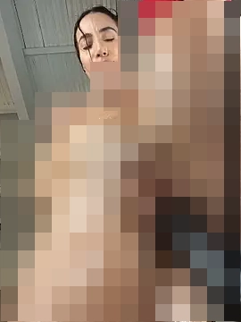 SweetieSinXXX's Webcam Show