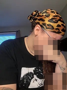 QueenNuttCollector's Webcam Show