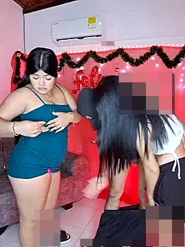 royalgirls_x's Webcam Show