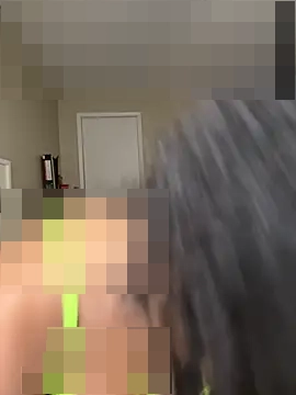 Kiki_hammyy's Webcam Show