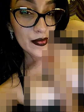 BustyVampyre's Webcam Show