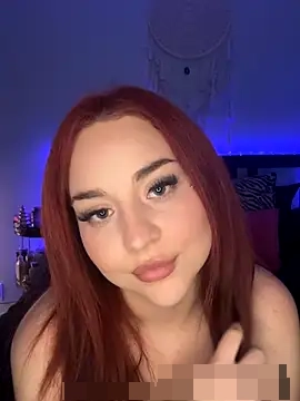 Tiffytooopretty's Webcam Show