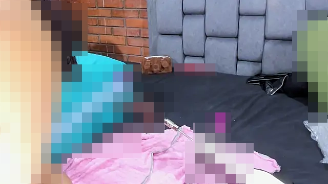 Couple_Gold69's Webcam Show