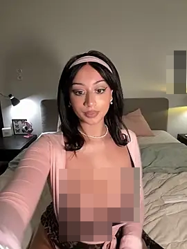 Naomisroom's Webcam Show