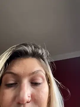 LittleMissEeve's Webcam Show