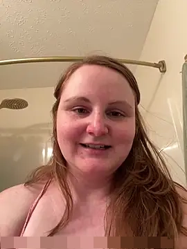 GingerSnap33's Webcam Show