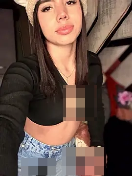 Laura-Khalifa's Webcam Show