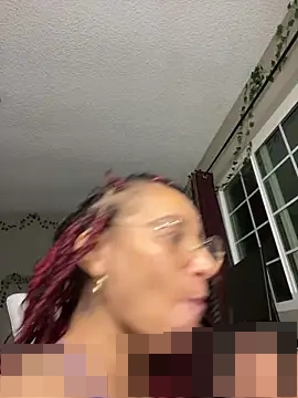 Shuggabutt's Webcam Show